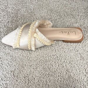 Lulus Women's Cream Slip-On Mules